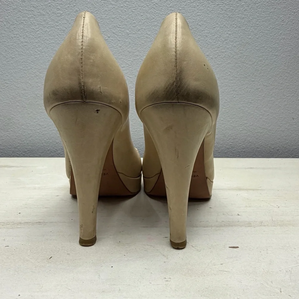 Mercanti Florentini Biege Leather Heels Size 5.5